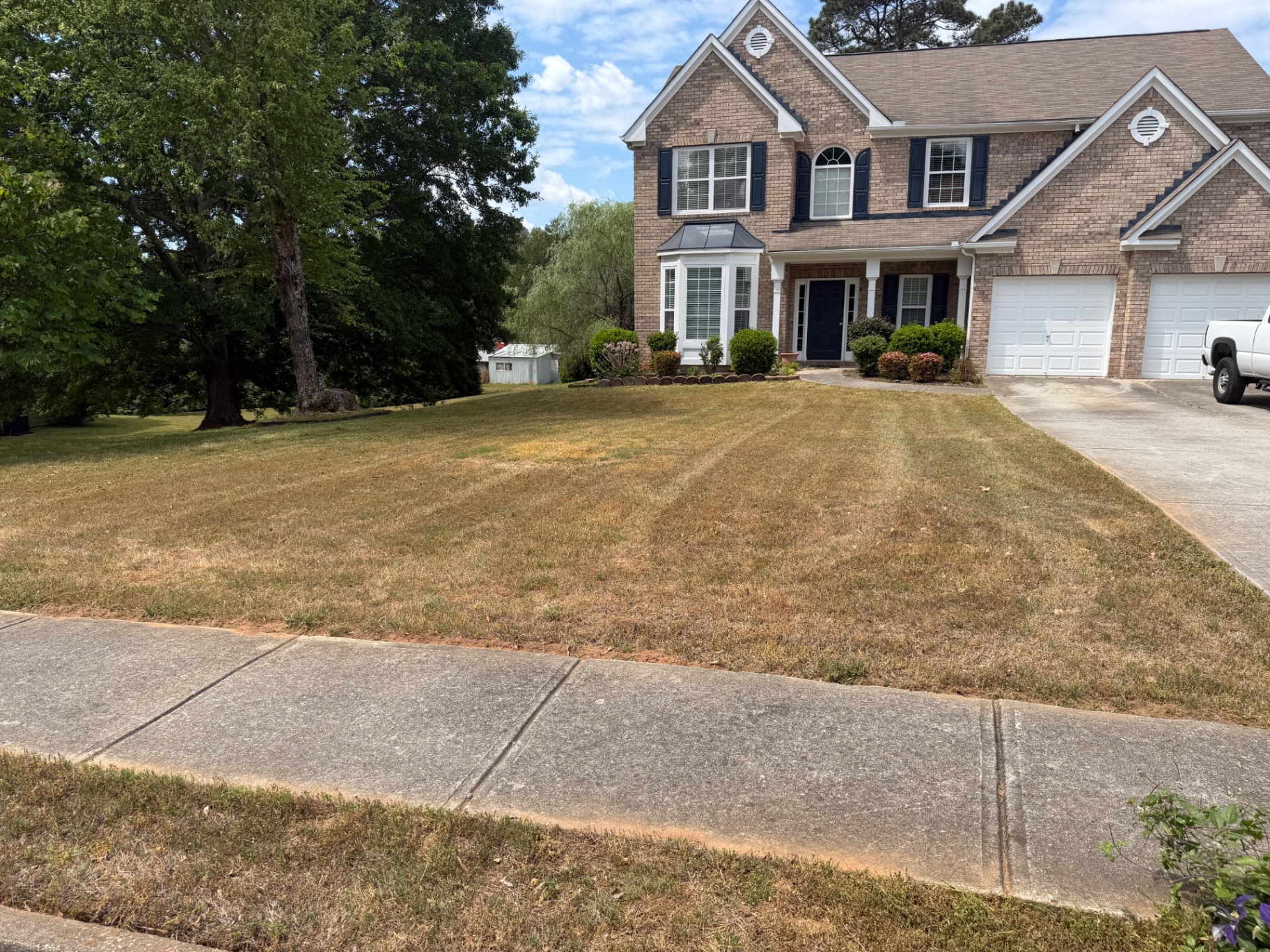 Lawn Mowing & Maintenance